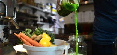 مؤثرون يروّجون لحميات قاسية عبر مواقع التواصل... وتحذيرات من مخاطرها