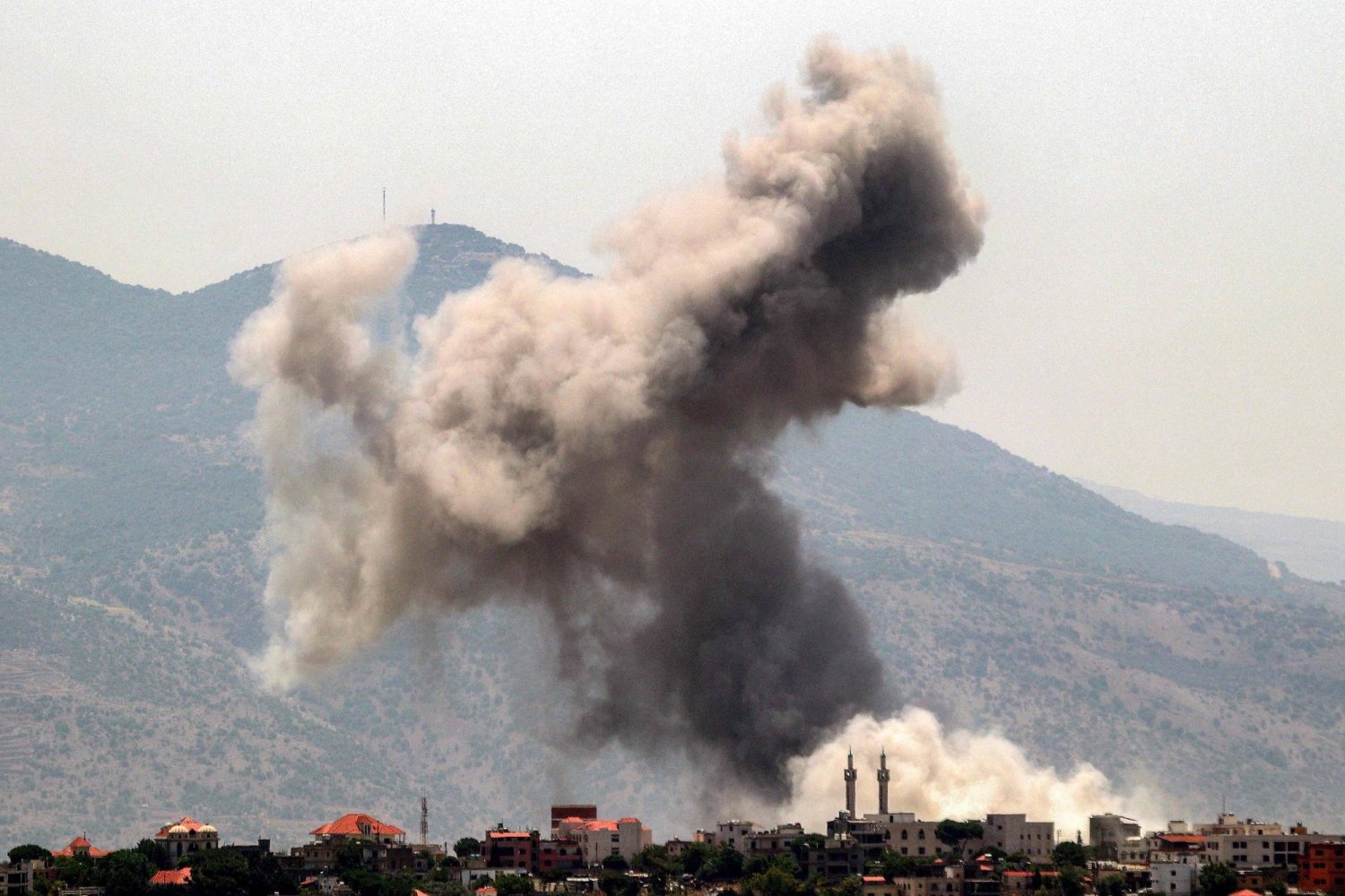 وسط التصعيد المتبادل... كيف ستبدو حرب إسرائيل و«حزب الله» في حال نشوبها؟