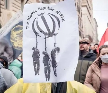 خۆپیشاندانی ئێرانییەکانی دانیشتووی هۆڵەندا بۆ مەحکوومکردنی حوکمی لەسێدارەدان