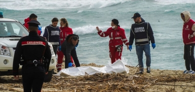 دۆزینەوەی تەرمی ٣٤ پەناخوازی دیکە لە دەریای ناوەڕاست لەلایەن پاسەوانی کەناراوەکانی ئیتاڵیا