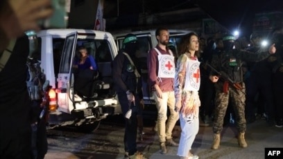 بەهۆی هێرشی ئاسمانی بۆ سەر نووسینگەی خاچی سوور لە غەززە زیاتر لە ٢٠ کەس کوژران