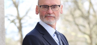 Balyozê Brîtanya li Iraqê: Em pêşwazî li biryara birêveçûna helbijartinên Kurdistanê dikin