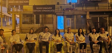 COLEMÊRG – Qeyûm bi çalakiya rûniştinê tê protestokirin