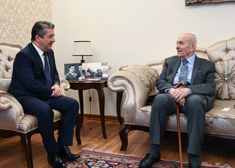 سەرۆکی حکوومەتی هەرێمی کوردستان سەردانی کەسایەتیی نیشتمانپەروەر و تێکۆشەری ناسراو موحسین دزەیی کرد