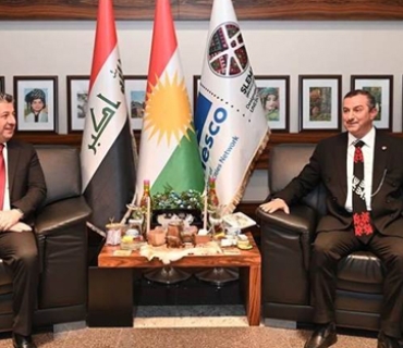 سەرۆکی حکوومەتی هەرێمی کوردستان سەردانی باڵاخانەی پارێزگای سلێمانی کرد و لەلایەن هەڤاڵ ئەبوبەکر، پارێزگاری سلێمانی پێشوازی لێکرا