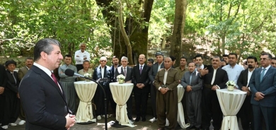 رئيس الحكومة خلال لقائه وجهاء حلبجة وشهرزور وهورامان: خدمة شعب كوردستان تقع على رأس أولوياتنا