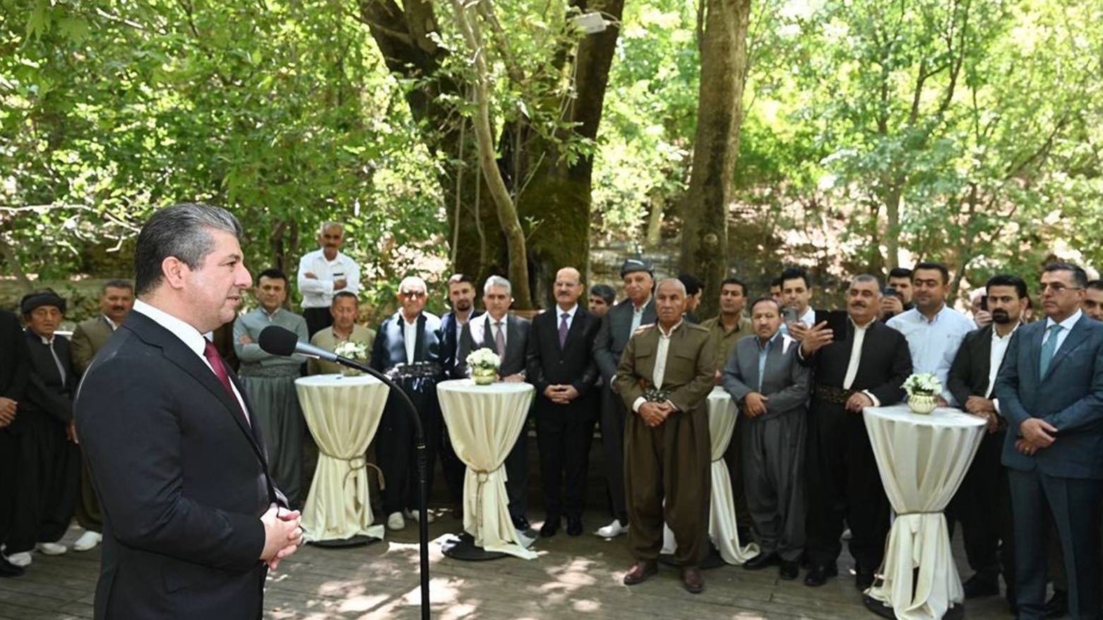 رئيس الحكومة خلال لقائه وجهاء حلبجة وشهرزور وهورامان: خدمة شعب كوردستان تقع على رأس أولوياتنا