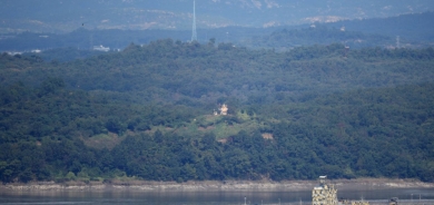 كوريا الجنوبية تستأنف مناورات بالمدفعية قرب حدودها الشمالية