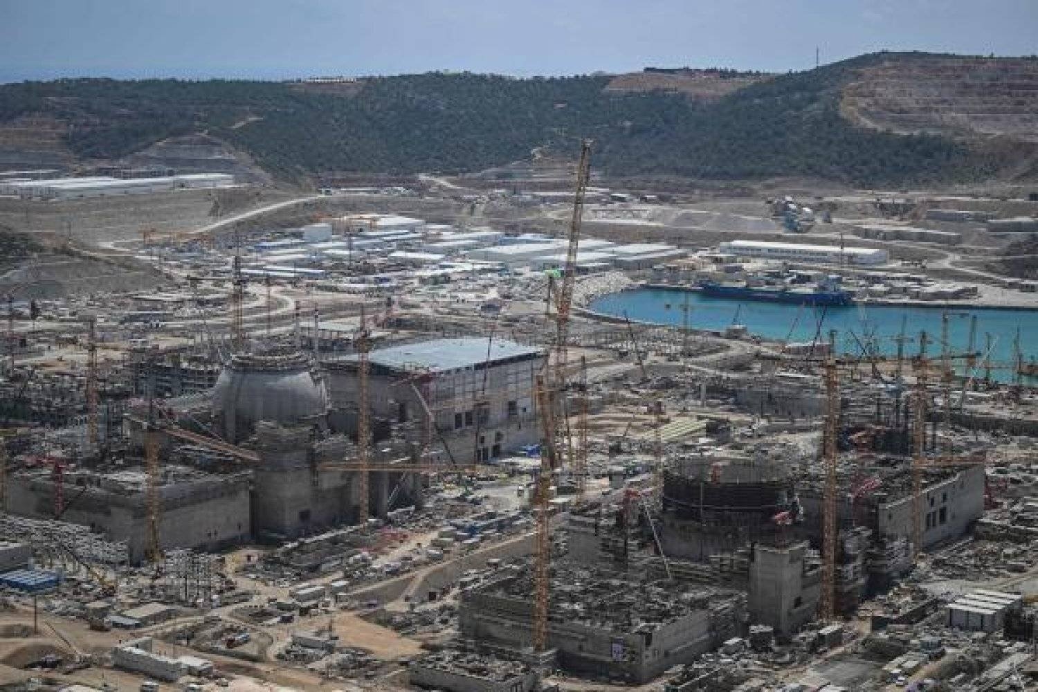 تركيا وأميركا تجريان محادثات بشأن بناء محطات طاقة نووية