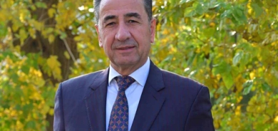 هەوڵبدە خۆت بیت