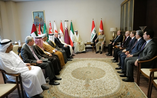 ســـــەرۆک بارزانی پێشوازی لە شاندێکی هاوبەشی باڵیۆزانی هەشت وڵاتی عەرەبی دەکات