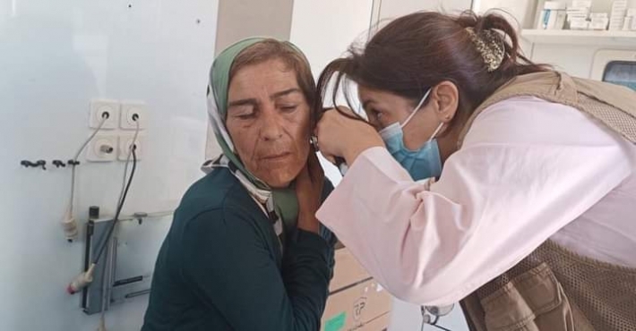 ‹بارزاني الخيرية› تواصل تقديم الخدمات الطبية في عفرين