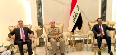 Serok Barzanî li gel aliyên sune civiya