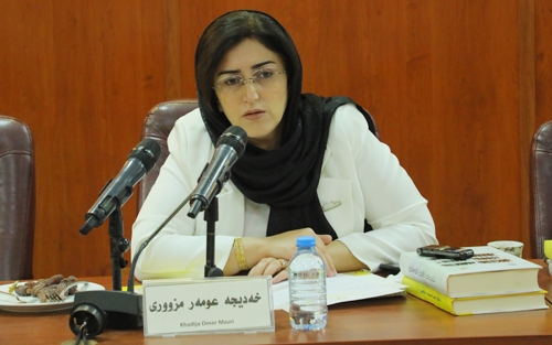 خەدیجە عومەر مزوری  ئەندامی خولی پێنجەمی پەرلەمانی كوردستان:  لایەنە سیاسییەكانی شیعە لە عێراق نییەتیان لەگەڵ جێبەجێكردنی دەستووردا پاك نەبووە