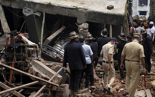 بەهۆی داڕمانی بینایەك ٧ کەس گیانیانلەدەستدا