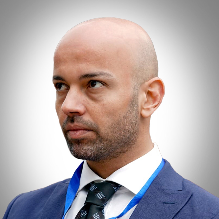 في الغرب .. آفة ومحارب أسمر
