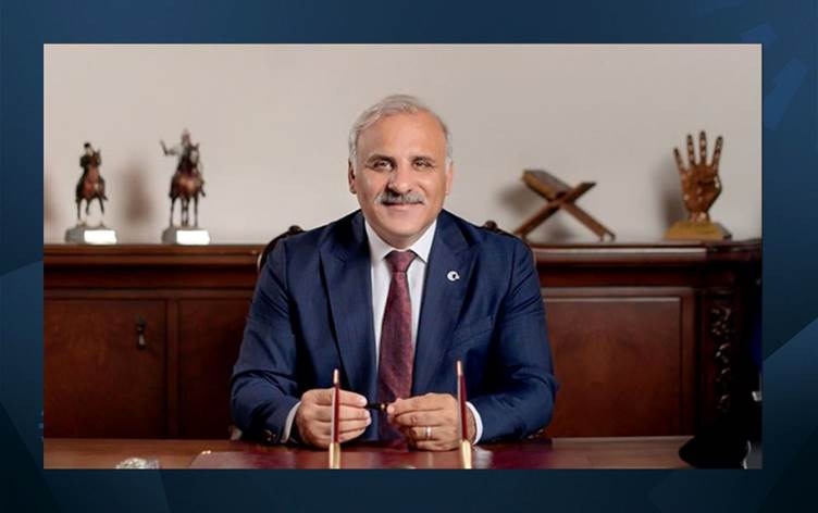 Li Wanê qeyûm, li Trabzonê şaredar û li Amedê jî bû parêzgar