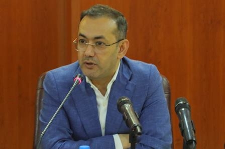 د. اياد عنبر استاذ العلوم السياسية في جامعة الكوفة: إذا لم نفكر في حل المشكلات، فسنعود بعد عقد آخر وسنكرر نفس القول