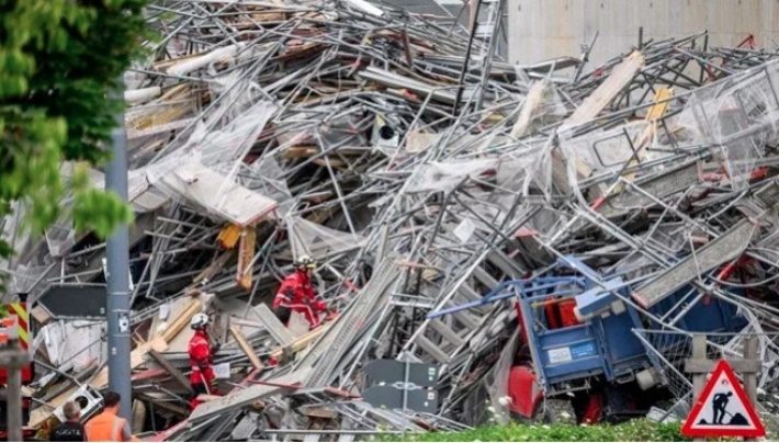 Li Swîsreyê îskeleya avahîsaziyê hilweşiya: 3 karkaran canê xwe ji dest dan, 8 kes jî birîndar bûn