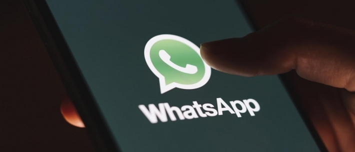 بخمس لغات.. واتساب يحول الرسائل الصوتية إلى نصوص