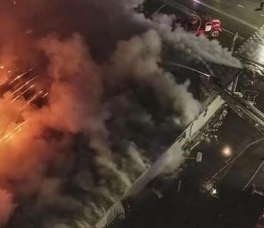 لە ئەنجامی ئاگرکەوتنەوە لە ناوەندێکی بازرگانی لە چین شەش کەس گیانیان لەدەستدا.