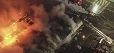 لە ئەنجامی ئاگرکەوتنەوە لە ناوەندێکی بازرگانی لە چین شەش کەس گیانیان لەدەستدا.