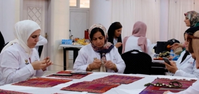 بدعم من حكومة إقليم كوردستان.. فتيات حلبجة يتجهن للحرف اليدوية السياحية