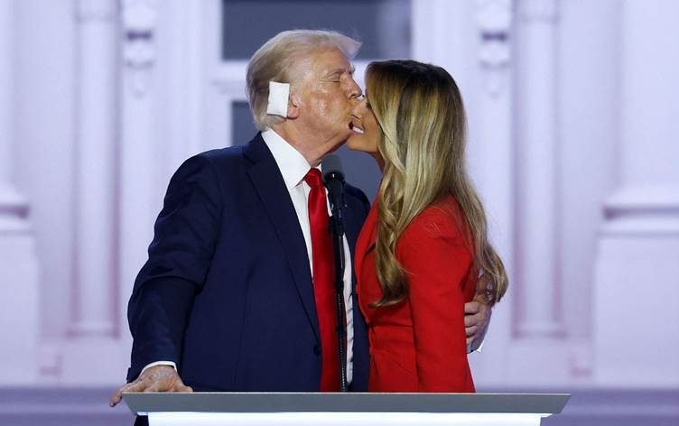 Trump bi fermî bû namzedê Partiya Komariyan