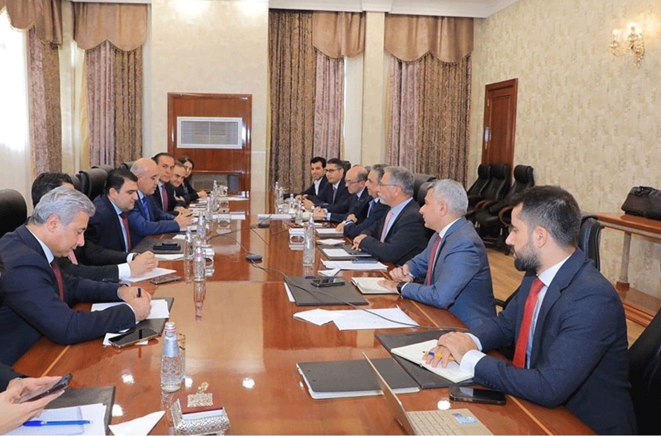 وفد حكومة إقليم كوردستان يجتمع بعددٍ من الشركات النفطية