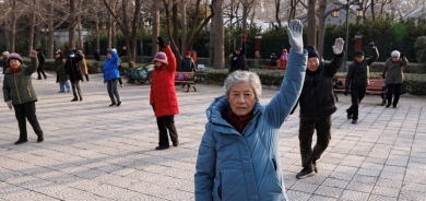 4 عادات شائعة تدمِّر ذاكرتك مع تقدمك في السِّن... احذر منها