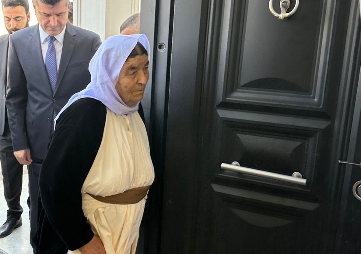 Li ser raspardeya Mesrûr Barzanî, xaniyek pêşkêşî Daye Şemê hat kirin