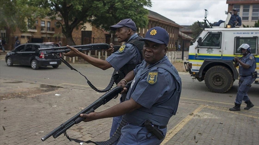 لەهێرشێكی چەکداری بۆسەر یانەیەکی وەرزشی ٨ کەس کوژران