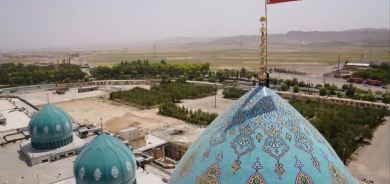 إيران ترفع «علم الثأر» الأحمر... إلى ماذا يرمز وما المكتوب عليه؟