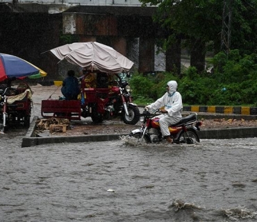 بەهۆی بارانبارینی بەخوڕ لە پاکستان ١٢ کەس گیانیان لەدەستدا