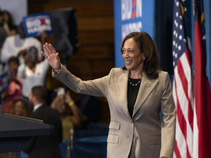 Kamala Harîs bi fermî bû berbijêrê Demokratan