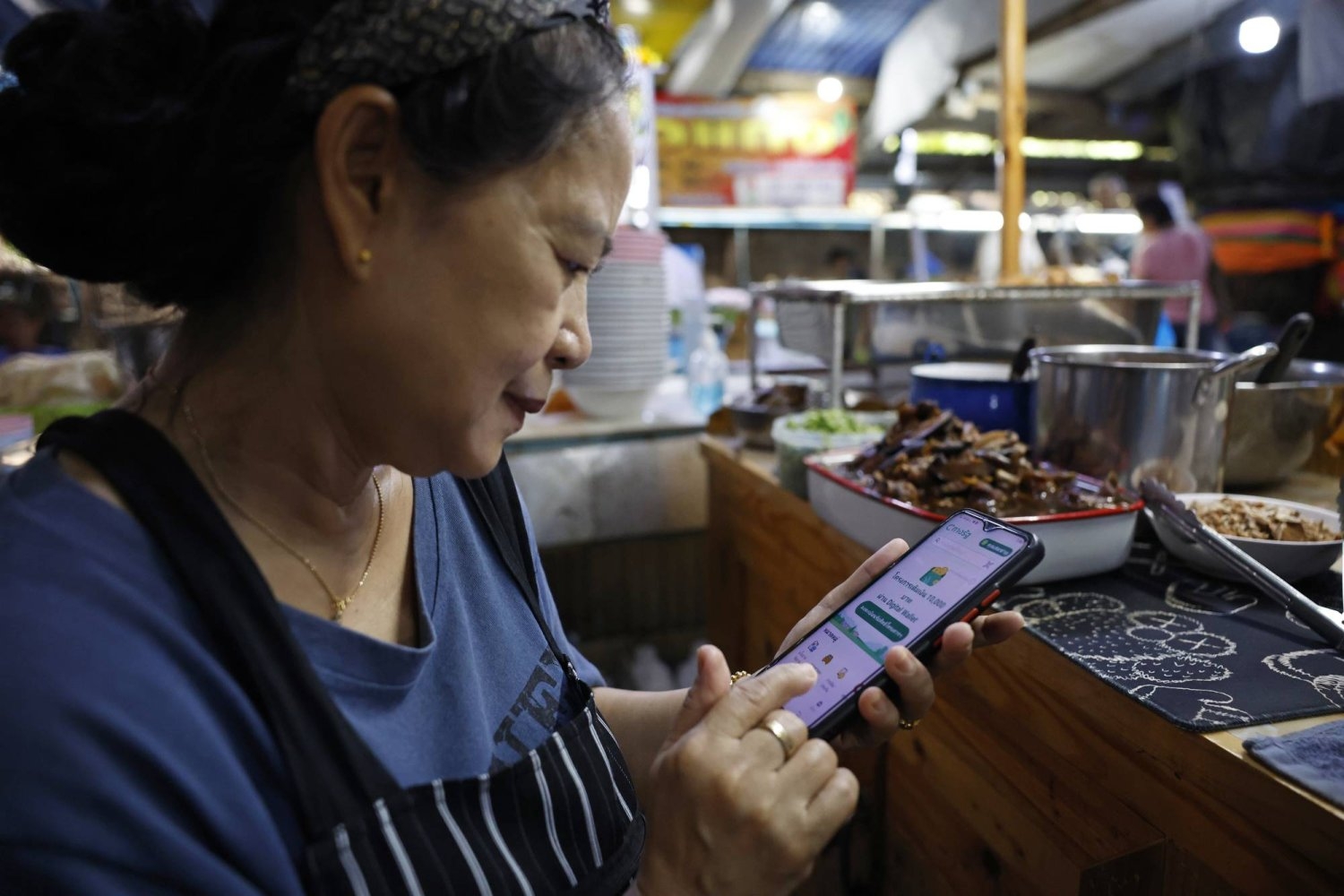 هل تعاني من بطء هاتفك؟ 5 حيل لتسريع أدائه