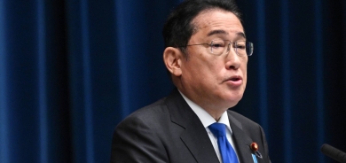 رئيس الوزراء الياباني يعتزم التنحي عن منصبه