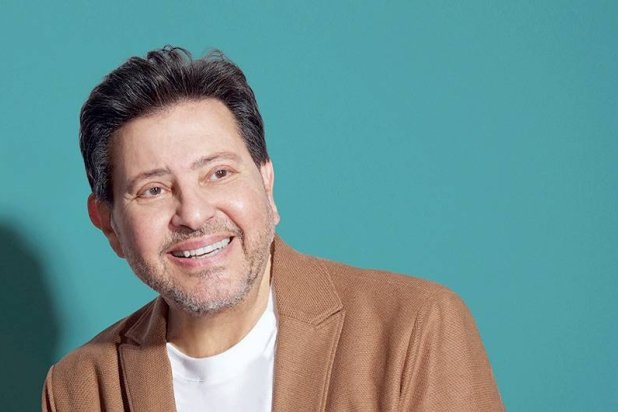 هاني شاكر یعيش للغناء ویتفادى المشكلات ویتحدث عن ألبومه الجديد