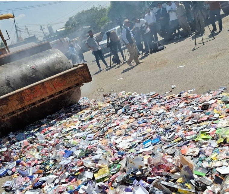 حملة غير مسبوقة في أربيل.. إتلاف 11 ألف سيجارة إلكترونية 