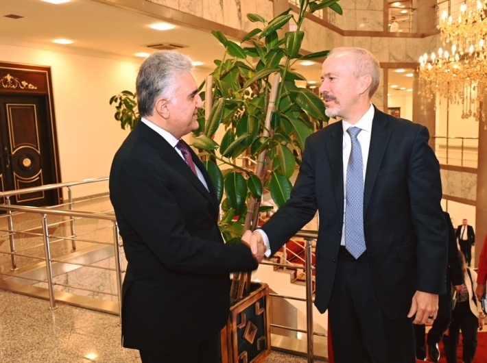 Wezîrê Navxwe û Konsulê Giştî yê Amerîkayê civiyan