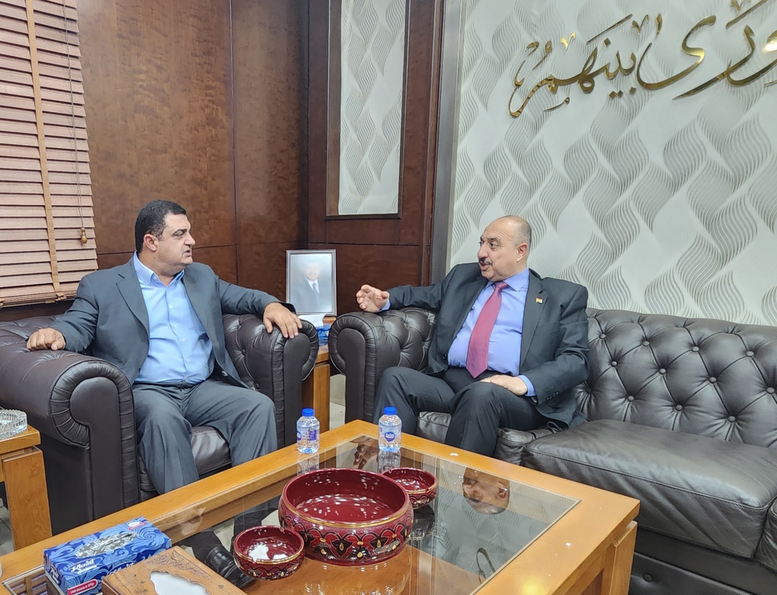 وزير الشؤون السياسية والبرلمانية الأردنية يستقبل السكرتير العام لـ YNDK