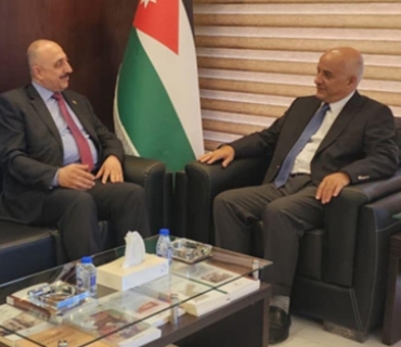 وەزیرى راگەیاندن و وتەبێژى فەرمى حکومەتى ئوردەن پێشوازى لە سكرتێری گشتیی YNDK دەكات