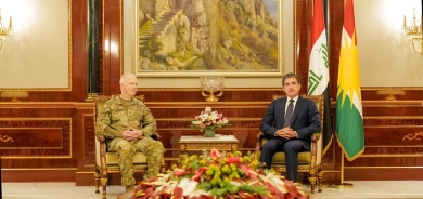 ســــه‌رۆك نــێــچــيـــرڤـــان بـــارزانـــى پێشوازى له‌ فه‌رمانده‌ى هاوپه‌يمانان كرد