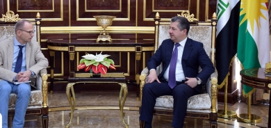 رئيس الحكومة يستقبل مسؤول مكتب العلاقات في الاتحاد الأوروبي لدى إقليم كوردستان