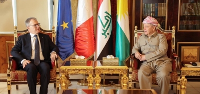 KDP President Masoud Barzani Meets with Italian Ambassador in Pirmam