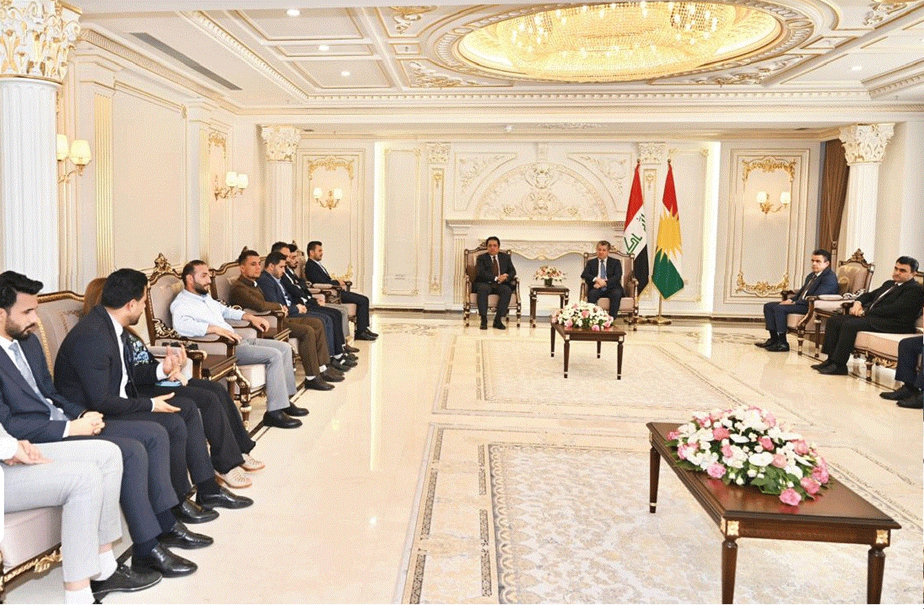 رئيس حكومة إقليم كوردستان يقرر تحويل المدرسين المحاضرين إلى عقود