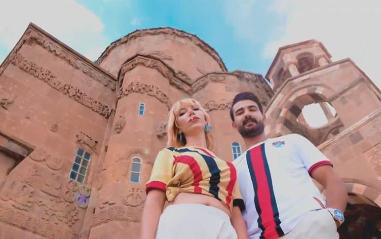 Vansporê formayên xwe yên nû bi stranên Kurdî dan nasîn