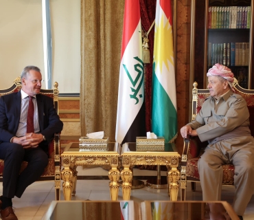 ســـەرۆک بـــارزانــی پێشوازی لە کونسوڵی گشتیی ئەڵمانیا لە شاری هەولێر دەکات