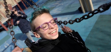 مؤشرات تدل على احتياج الطفل لارتداء نظارات