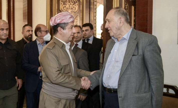 Mesrûr Barzanî beşdarî merasîma cenazeyê xwîşka Arif Teyfûr bû